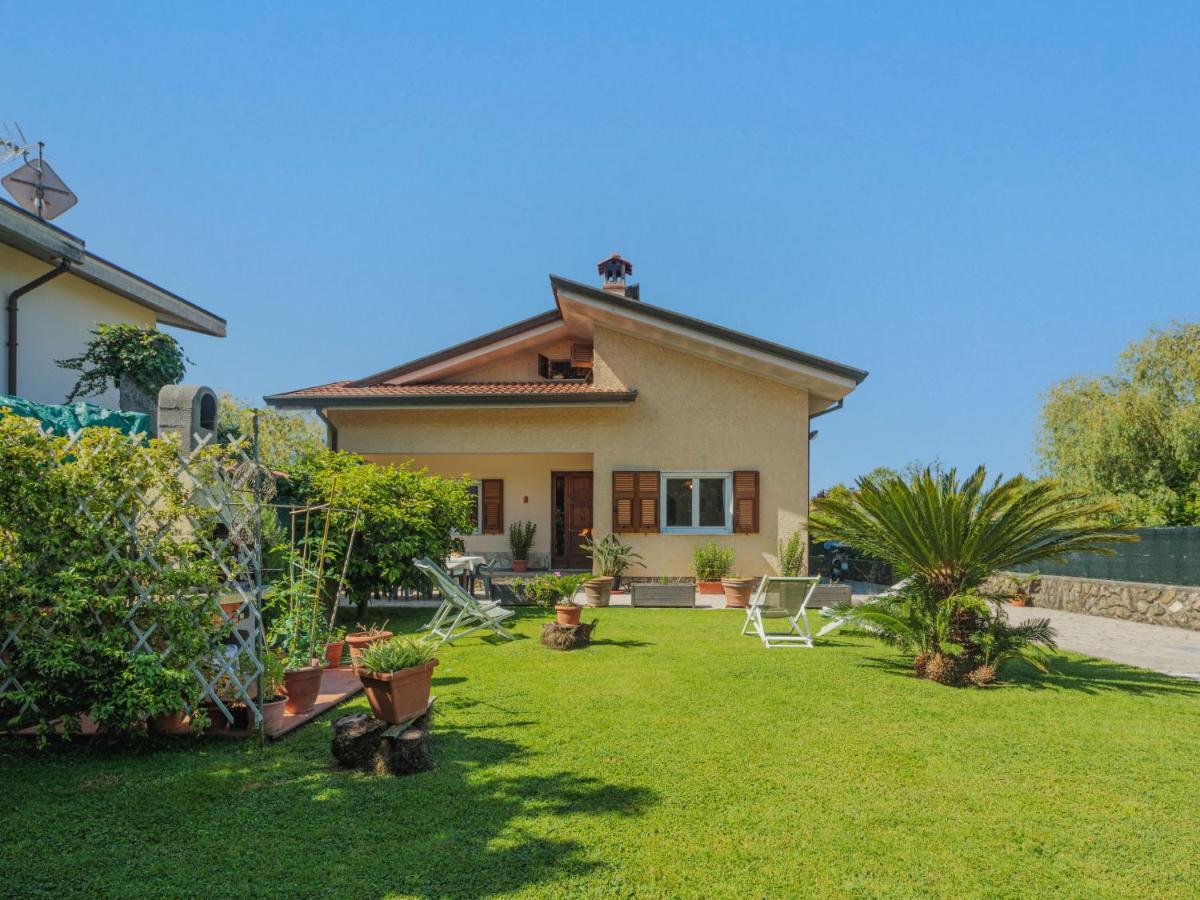 Apartment Emiliano By Interhome Marina di Massa Kültér fotó