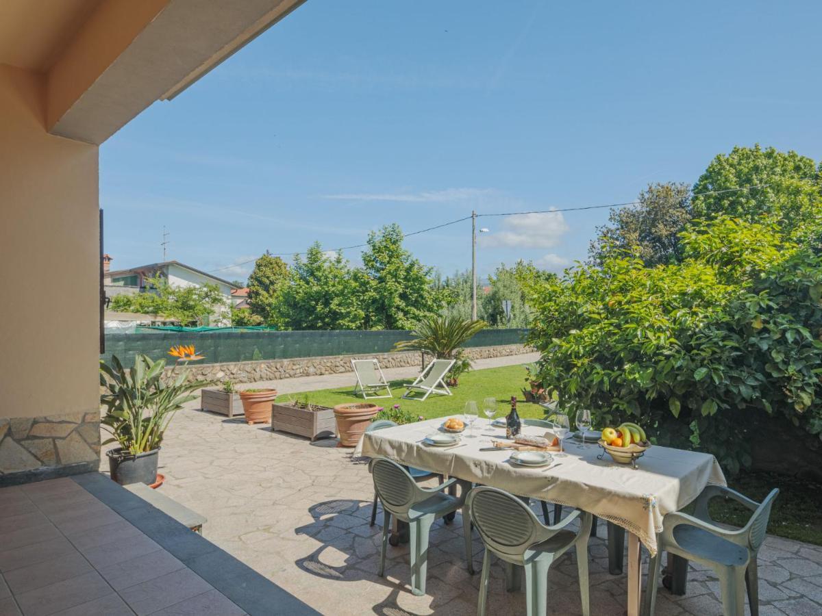 Apartment Emiliano By Interhome Marina di Massa Kültér fotó